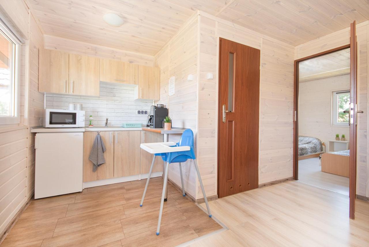Przyjazna Osada - Domki I Apartamenty Ujście-Darłowskie Dış mekan fotoğraf