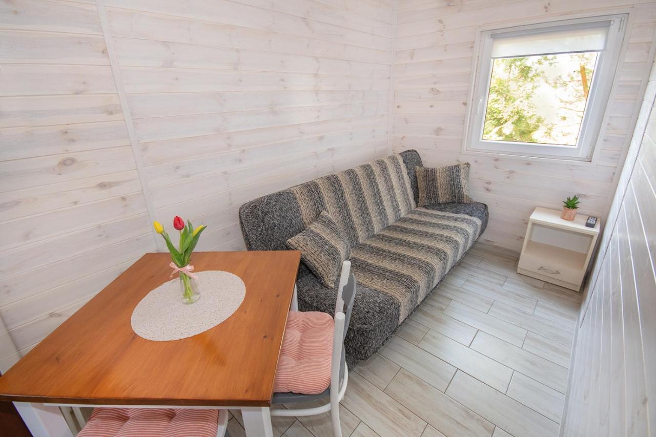 Przyjazna Osada - Domki I Apartamenty Ujście-Darłowskie Dış mekan fotoğraf